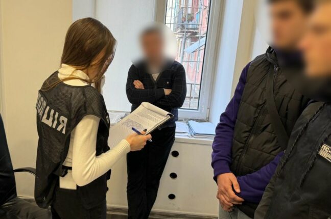 Заступника директора департаменту Одеської міськради затримали на хабарі (фото)