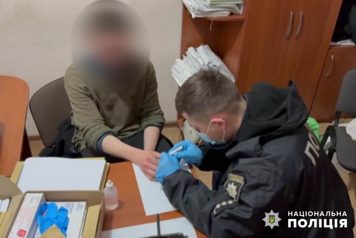 На юге Одесщины несовершеннолетний парень убил ножом свою бабушку