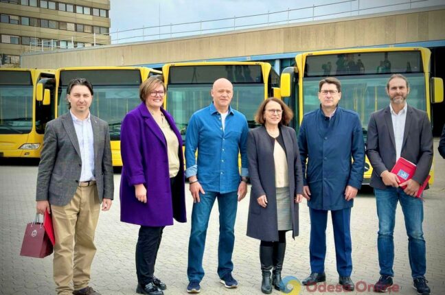 Одеса отримала десять автобусів від міста-побратима Регенсбурга (відео)