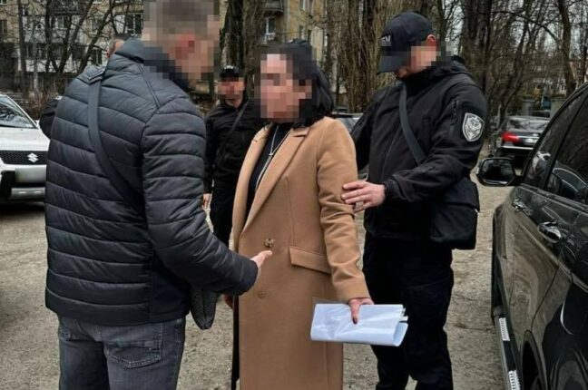 Посадовицю Одеської митниці викрито на корупції (фото)