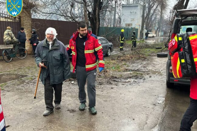В Одесі через російську атаку загинули 19 людей та 73 поранено (відео)
