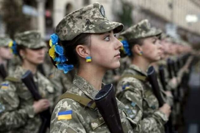 Влада хоче вписати в електронний реєстр військовозобов’язаних усіх жінок