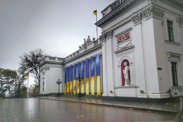 Одещина витратила майже 7 мільйонів з бюджету на рекламу місцевої влади під час війни (фото)