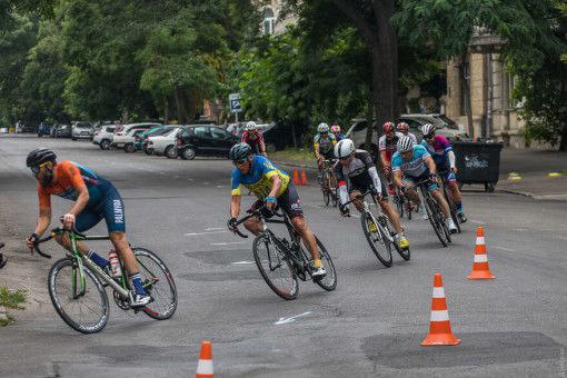 Зміни в русі автобусів через велогонки в Одесі