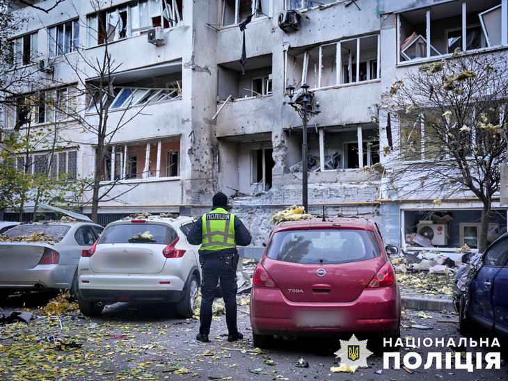 В Одессе российской дрон-камикадзе повредил многоэтажку