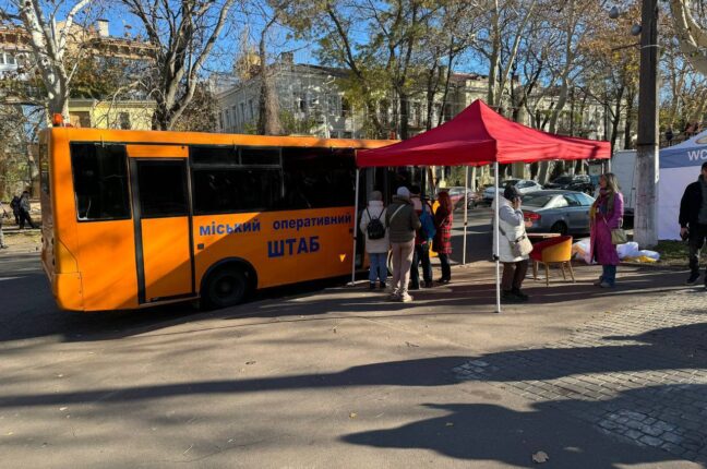 В Одесі постраждалим надають матеріальну допомогу на відновлення житла (фото)