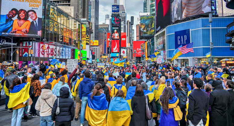 Одесситка показала, как в Нью-Йорке поддерживают Украину на митинге (фото)