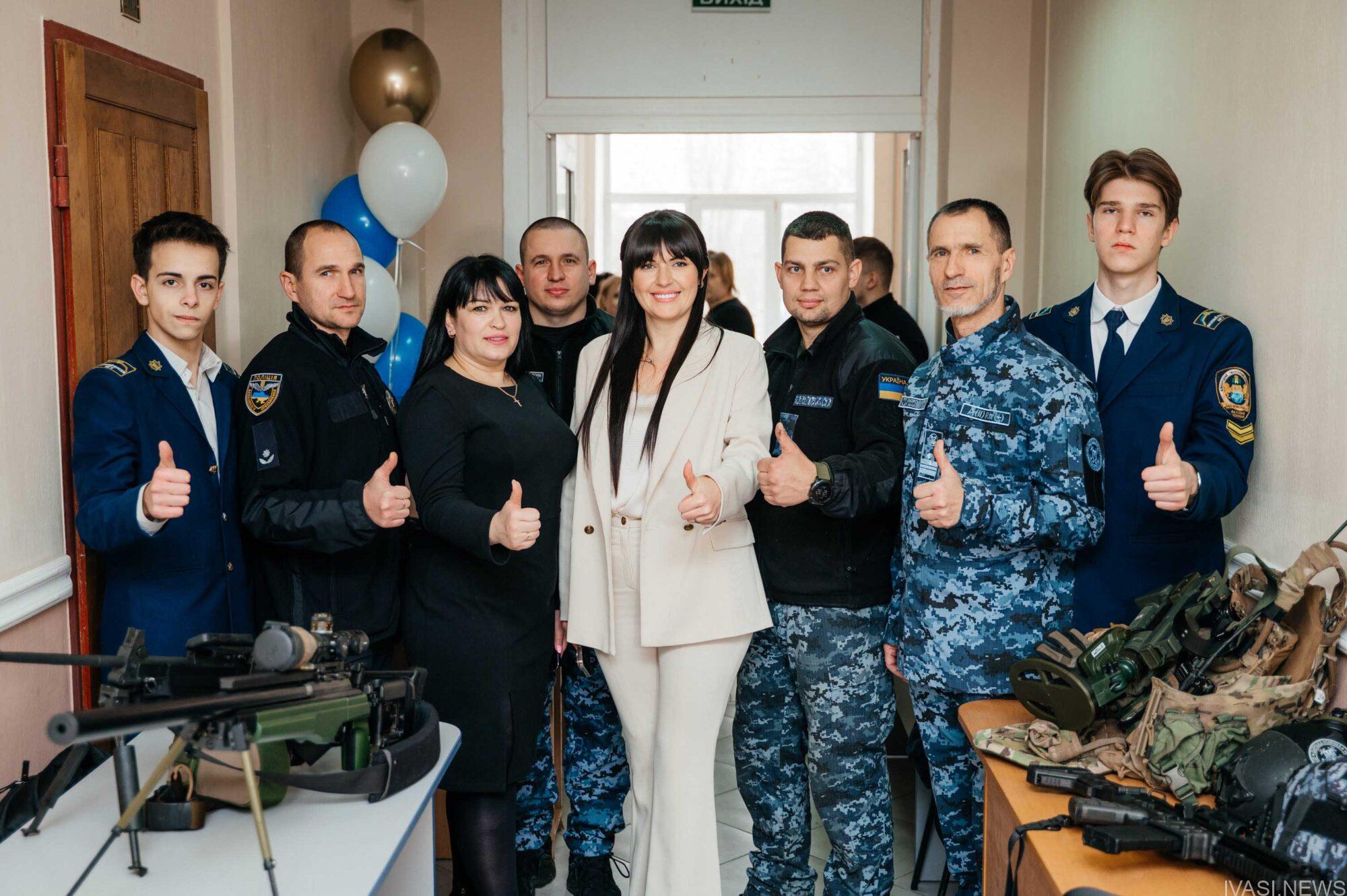 Морська охорона залучила молодь Одеси до своїх лав на Дні відкритих дверей (фото)