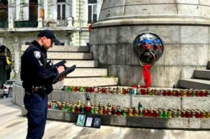 В Одессе на Европейской площади нарисовали «флаг россии»