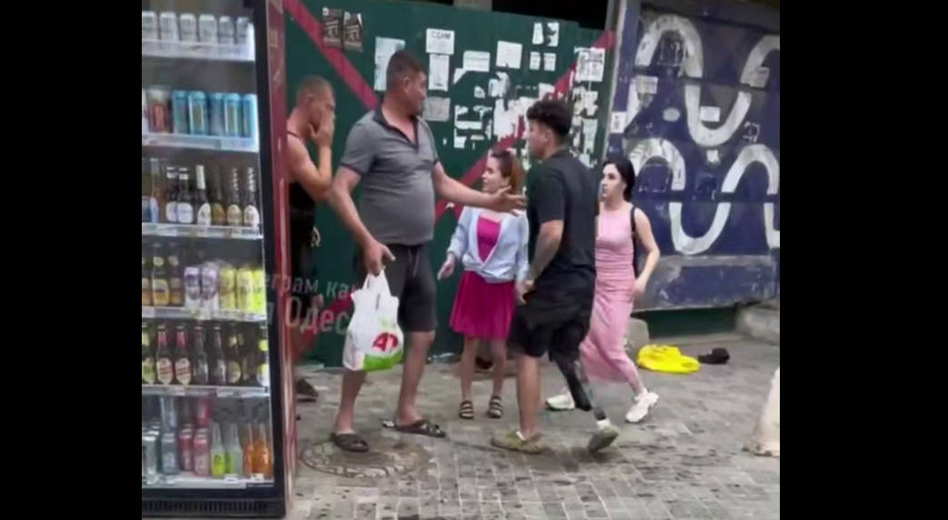 В Одессе два подвыпивших мужчины напали на ветерана без ноги