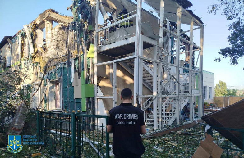 В Одессе россия разбомбила детский инклюзивно-ресурсный центр (фото)