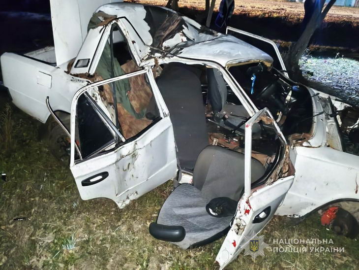 В Одесской области пьяный 21-летний водитель катал друзей ночью и попал в ДТП