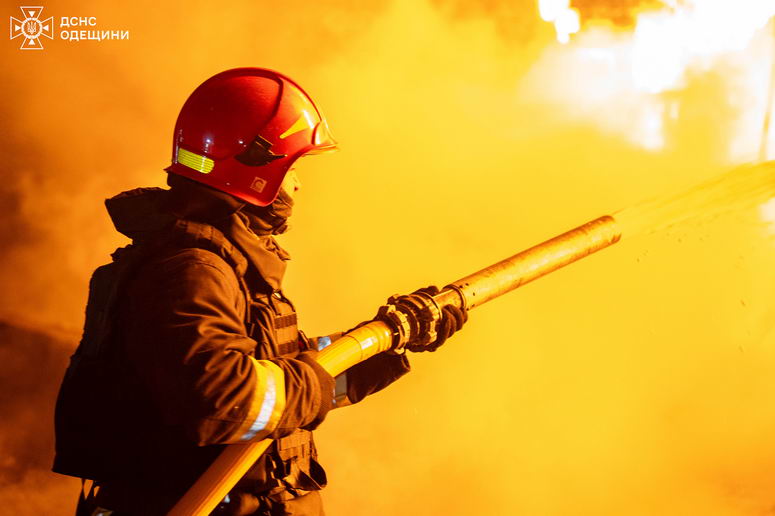 Последствия ночной атаки по Одессе: без света 91 тысяча семей