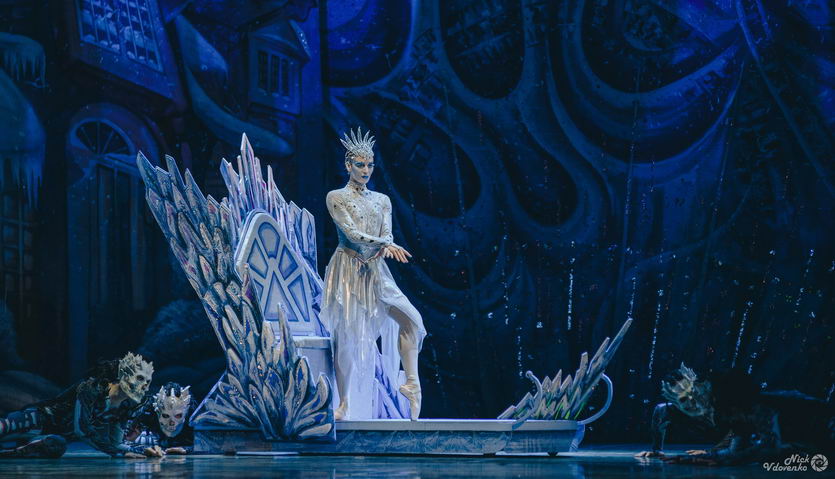 Праздничный марафон в Одесской опере: Снежная Королева в скандинавских акцентах и ​​тенях миров Толкиена