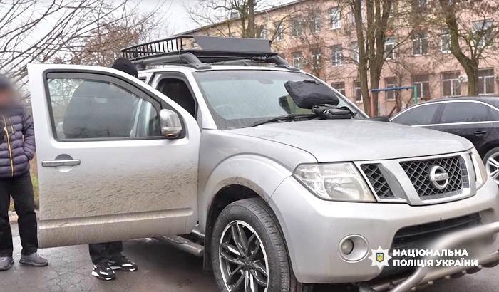 В Одесской области продавали три гуманитарных авто за 17800 долларов