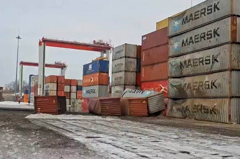 Черноморский порт атаковали две баллистические ракеты рашистов