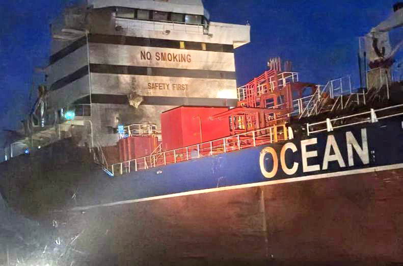 Россия атаковала дронами два судна белых Одессы — танкер и сухогруз