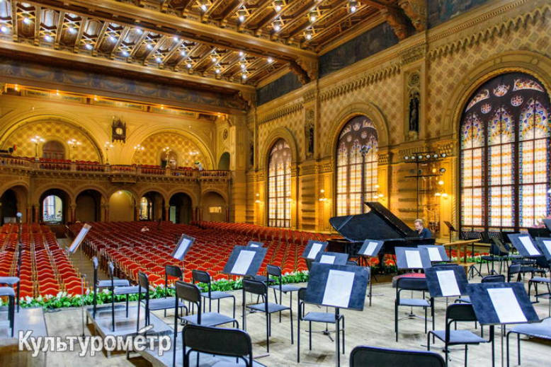 Национальный Одесский филармонический оркестр приглашает на концерт музыки Моцарта, Вебера, Фроляка