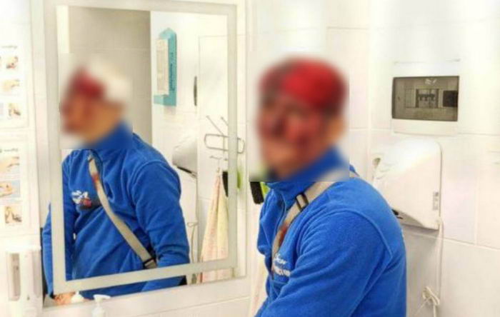 В Одесском ТЦК заявили, что мужчина с окровавленным лицом нанес себе самоувечье