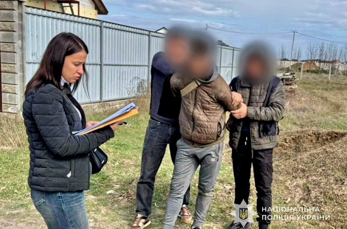 2500 долларов за «службу в тылу» — в Одесской области задержали военнослужащего