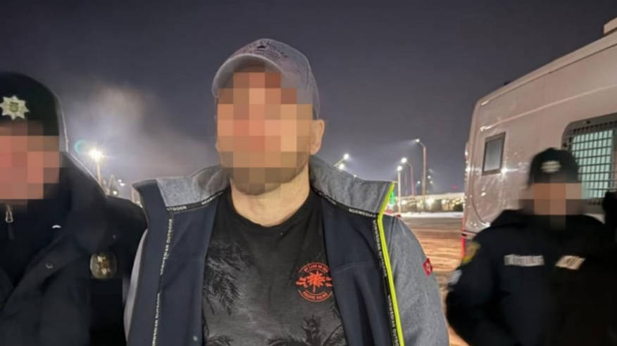 В Одессе будут судить 42-летнего мужчину, который 5 лет насиловал малолетнюю падчерицу