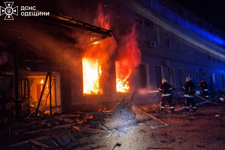 Измаил в огне – ночью россия снова атаковала портовую инфраструктуру