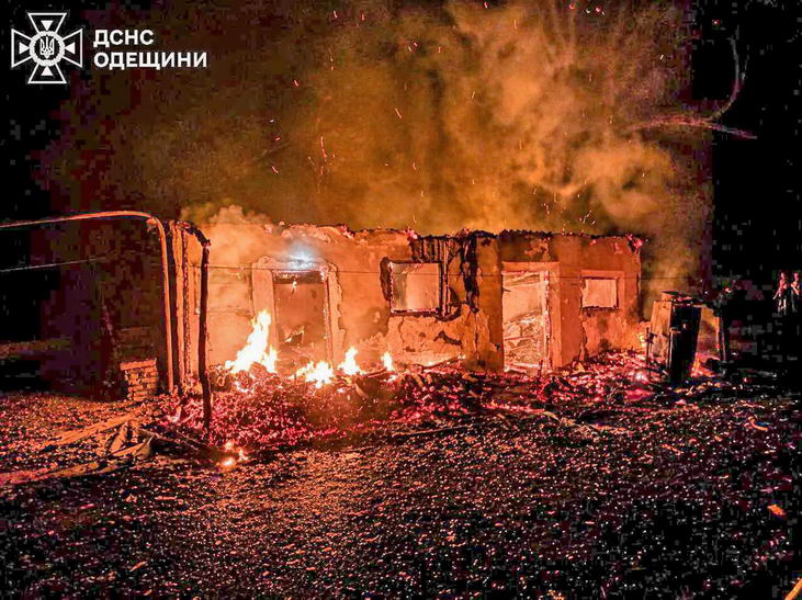 Около 30 российских дронов атаковали юг Одесской области