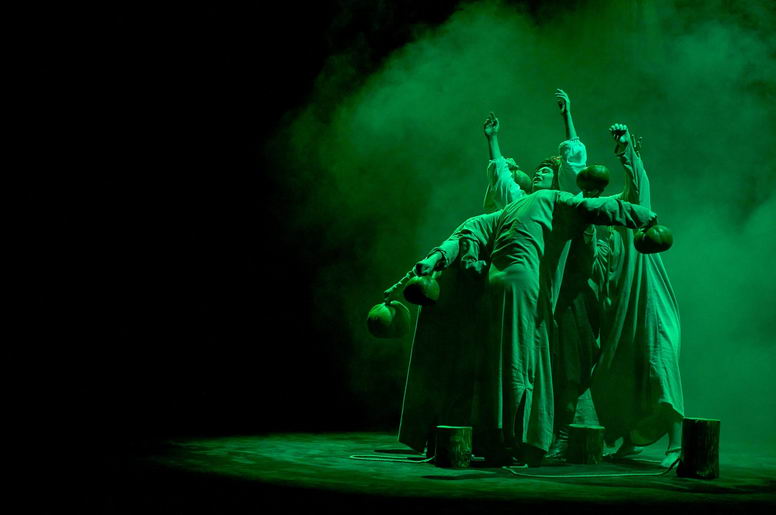 Украинский театр приглашает на восстановленный спектакль Уривской «Женитьбы» по произведению Гоголя