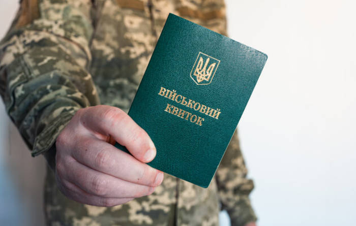 В Одесской области уклонист с ножом порезал военных ТЦК — они в тяжелом состоянии в больнице