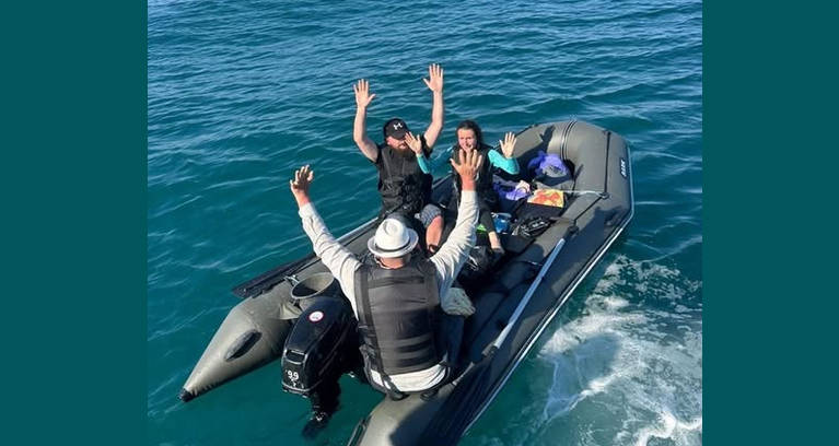 В Черном море задержали нарушителей границы на моторной лодке