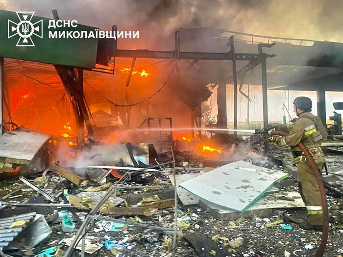 На трассе Одесса-Николаев российский дрон атаковал АЗС