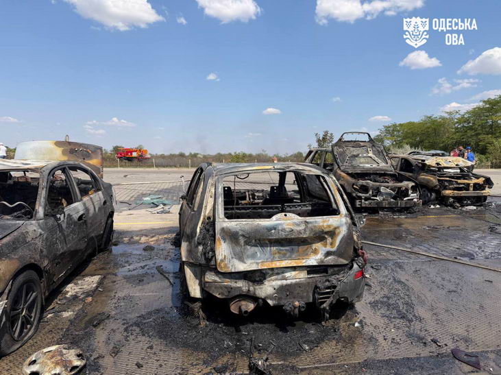 Погибли 2 человека, 12 ранены в результате атак врага по Одесскому району 5 августа