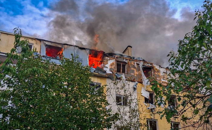 Российский дрон атаковал 5-этажный дом в Одессе