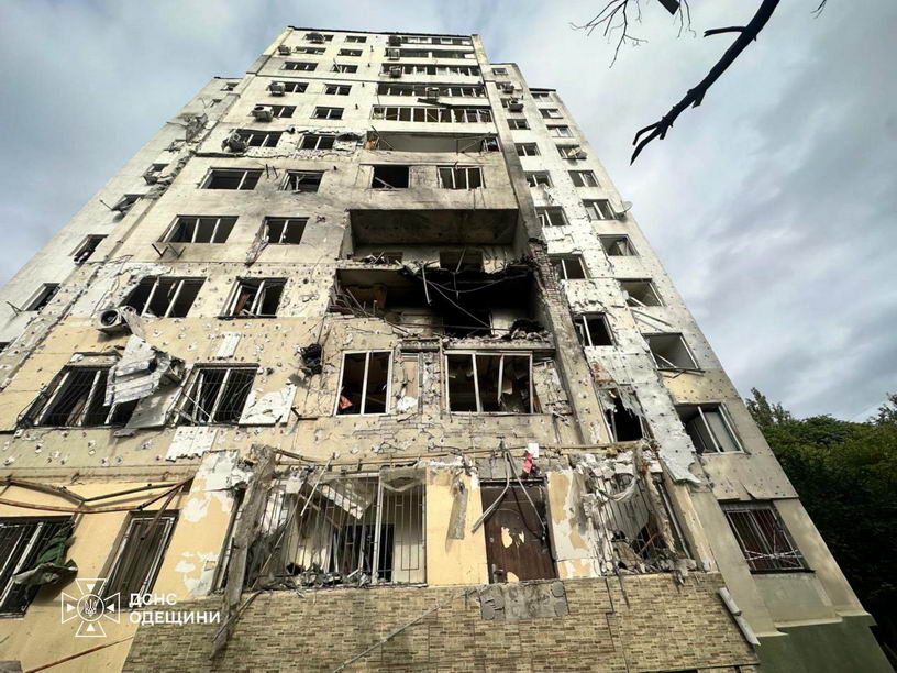 Рашисты усилили обстрелы Одессы — дроны попали в три многоэтажных дома