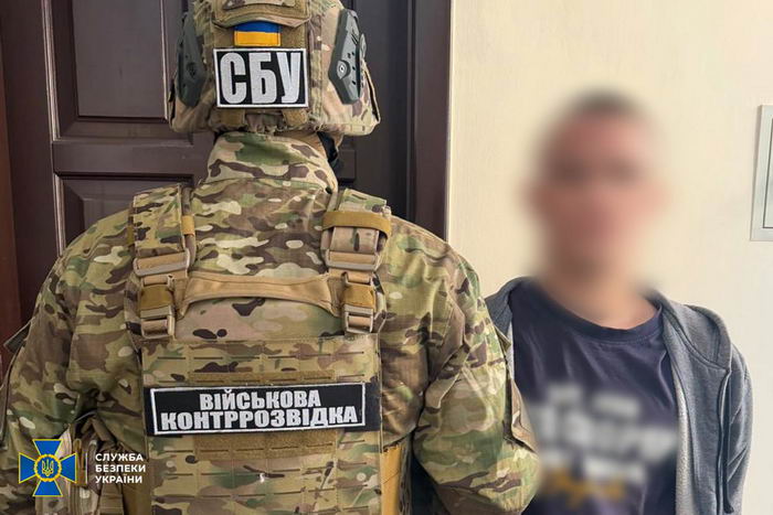 В Одессе задержан 20-летний предатель, устанавливавший маячки на бензовозы